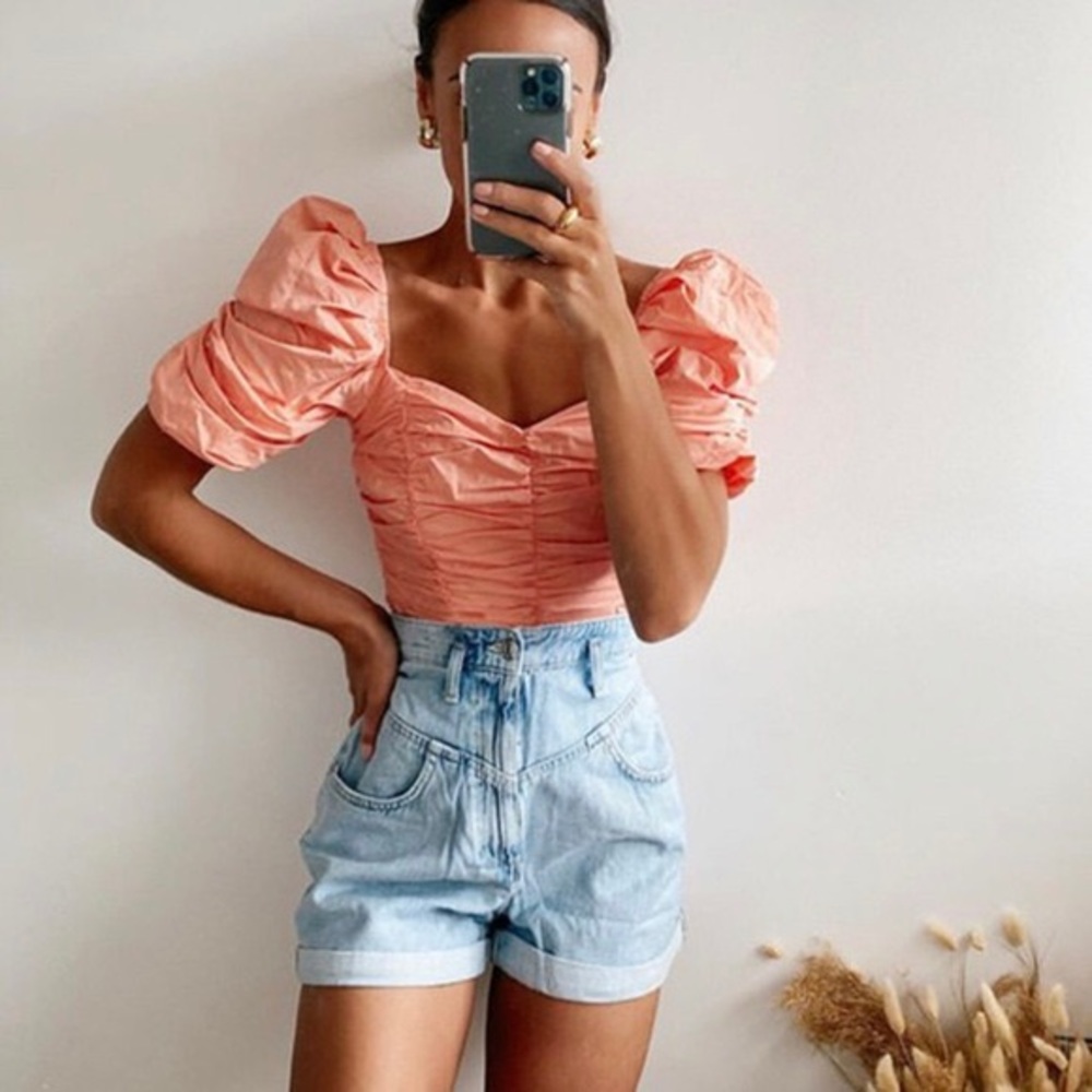 Zara peplum puff sleeve blouse 🍊💕